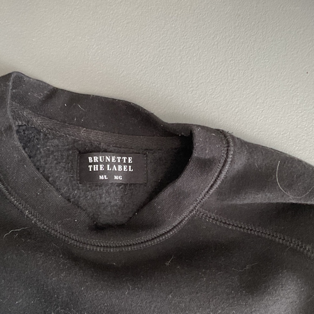 P465. Brunette The Label Tunic length Black Crewneck Pullover |M/L